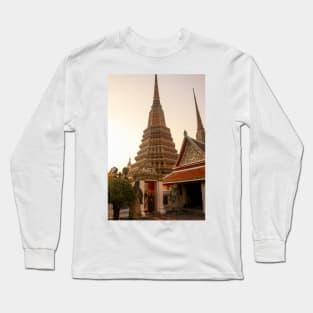 Third entrance view to Phra Chedi Rai at Wat Pho Long Sleeve T-Shirt